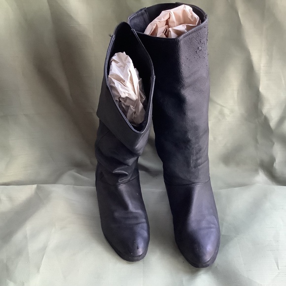 Pull-on above calf boots - Picture 4 of 12